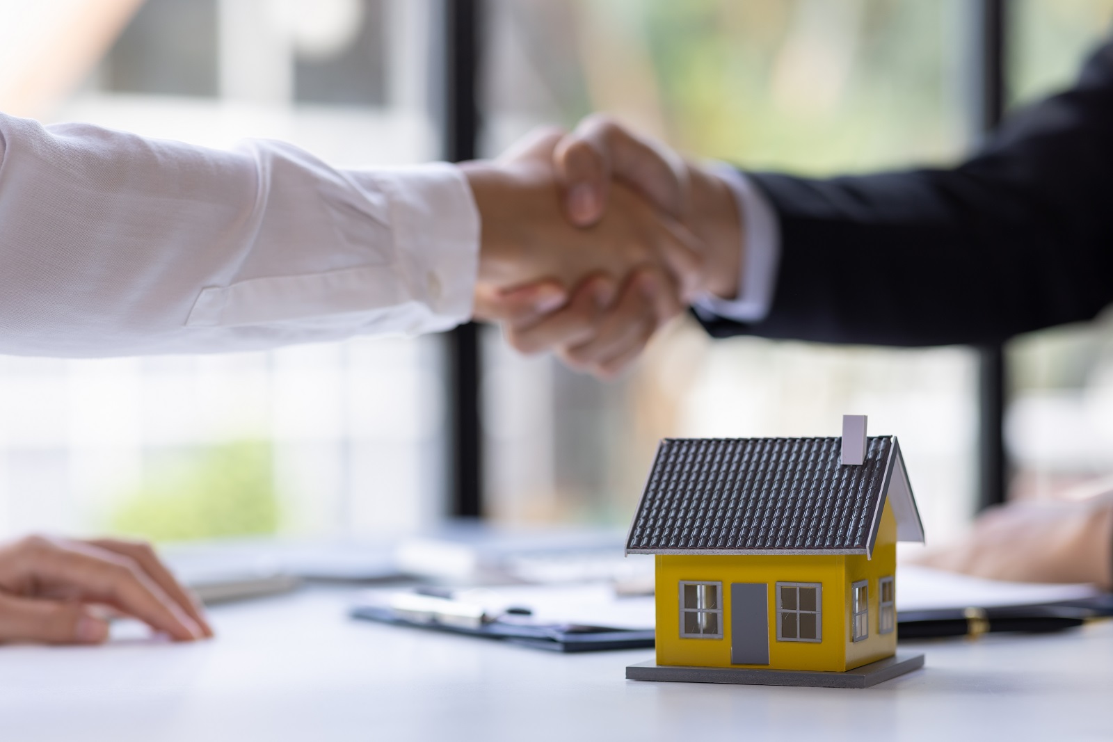 The Easiest Way to Sell a House That Needs Major Repairs in Omaha, NE