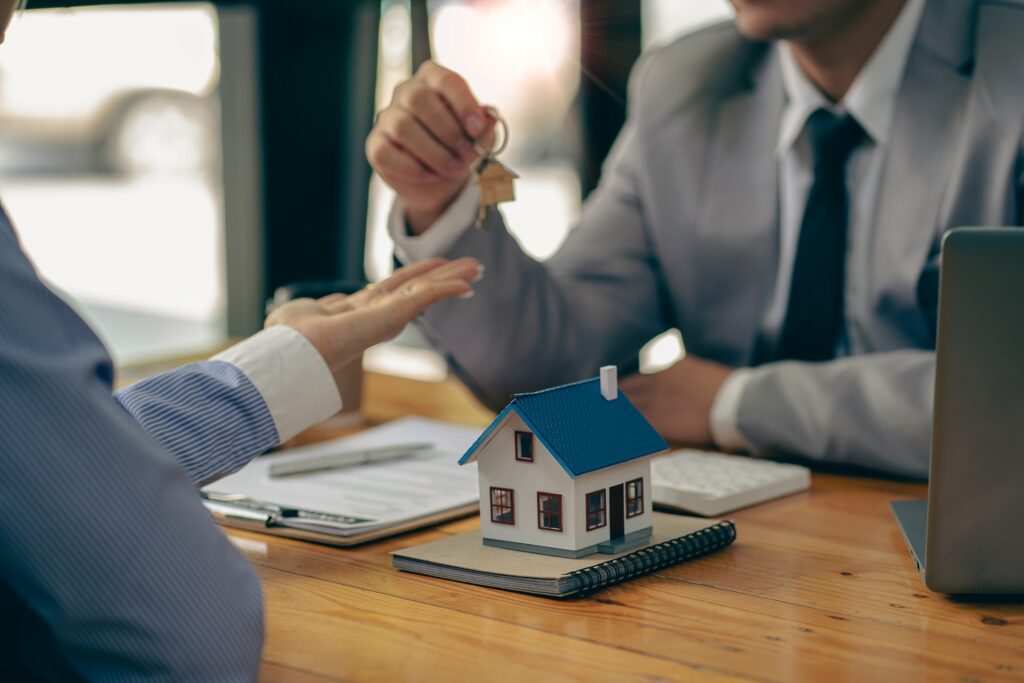 Cash home buyers in Council Bluffs, IA offering quick sale