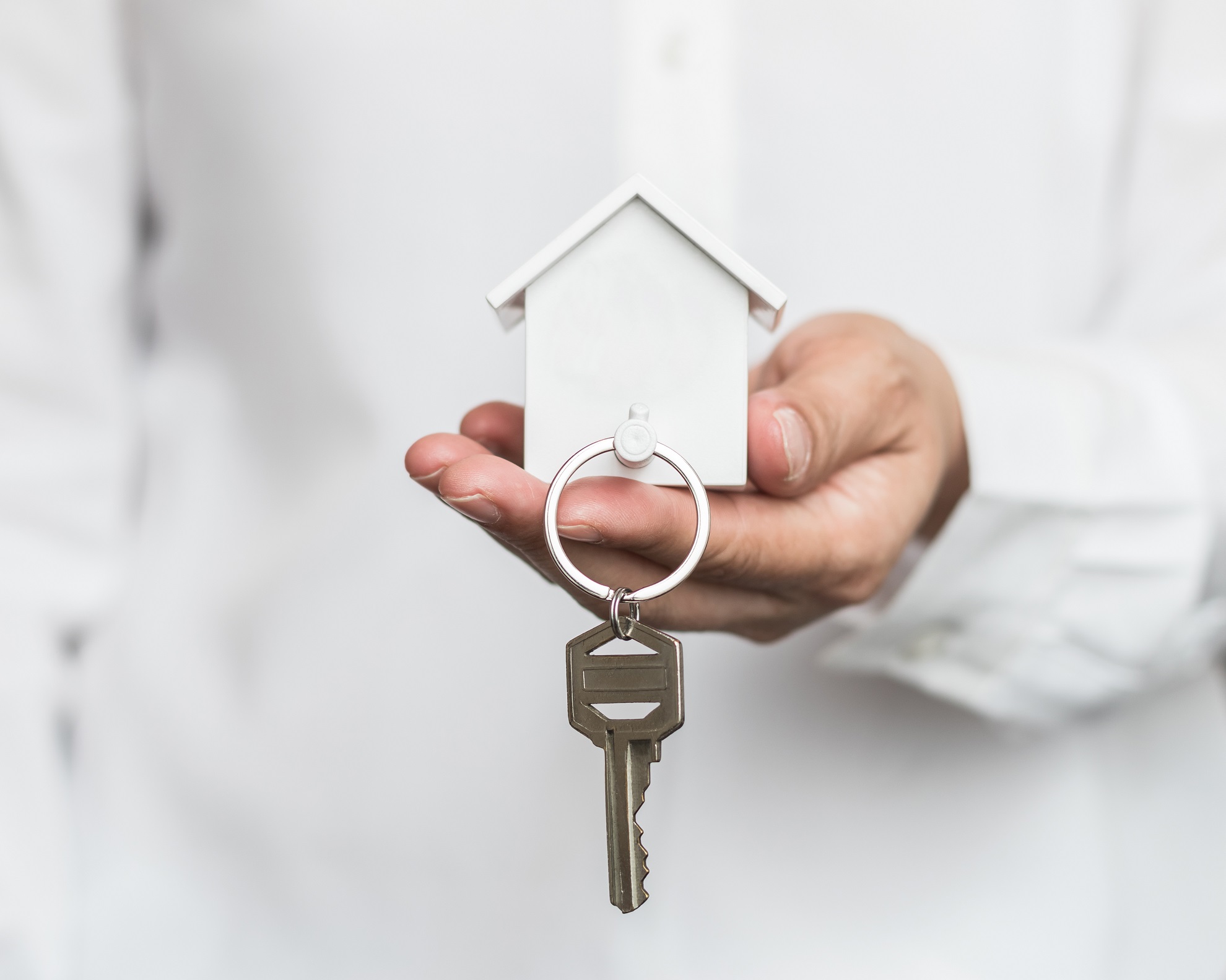 Why Homeowners in Omaha, NE Are Choosing Cash Buyers Over Realtors