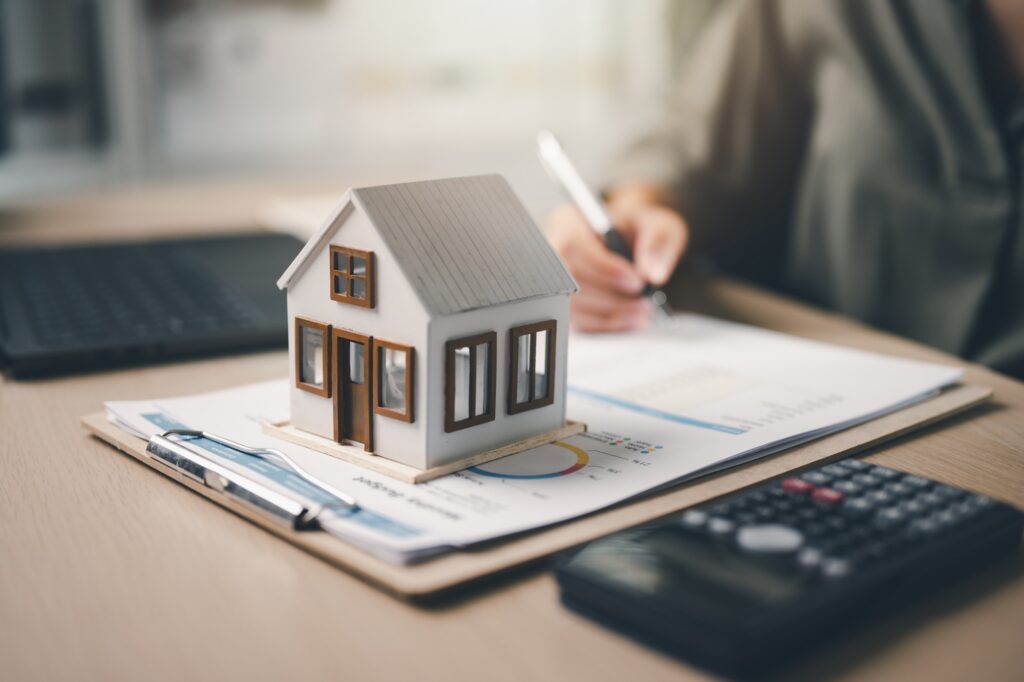 How to Sell a House Fast When You Are Tired of Being a Long-Distance Landlord