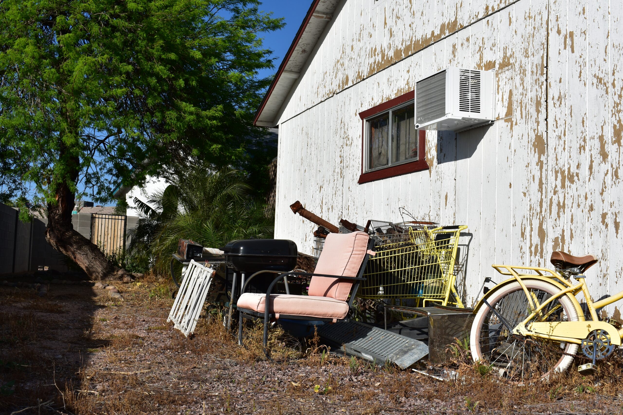 How to Sell a Hoarder House in Omaha, Nebraska Fast and As-Is